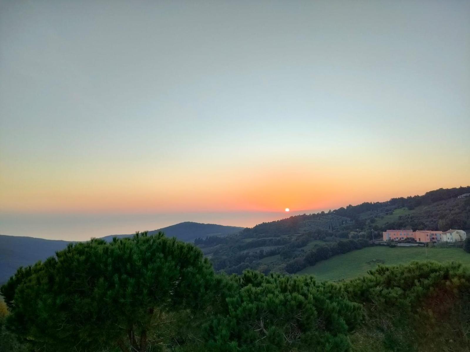 Vista Sulle Isole Dell'Arcipelago Toscano Nibbiaia الغرفة الصورة